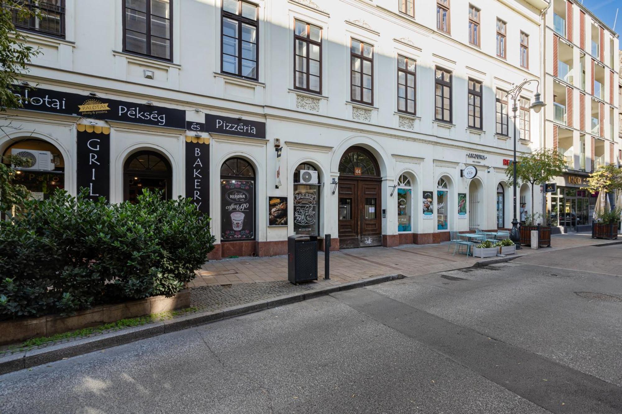 Kiraly 44 Luxury Apartment With Free Parking Budapest Exterior photo